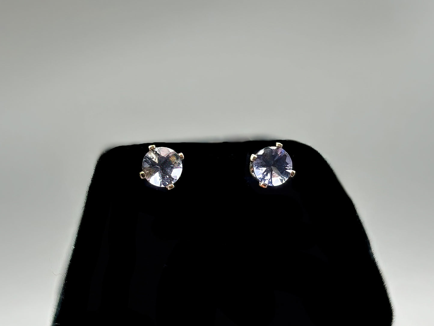 4mm Iolite .4tcw in sterling silver posts