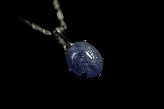 Blueish Purple Tanzanite Cabochon set in Sterling Silver with Chain