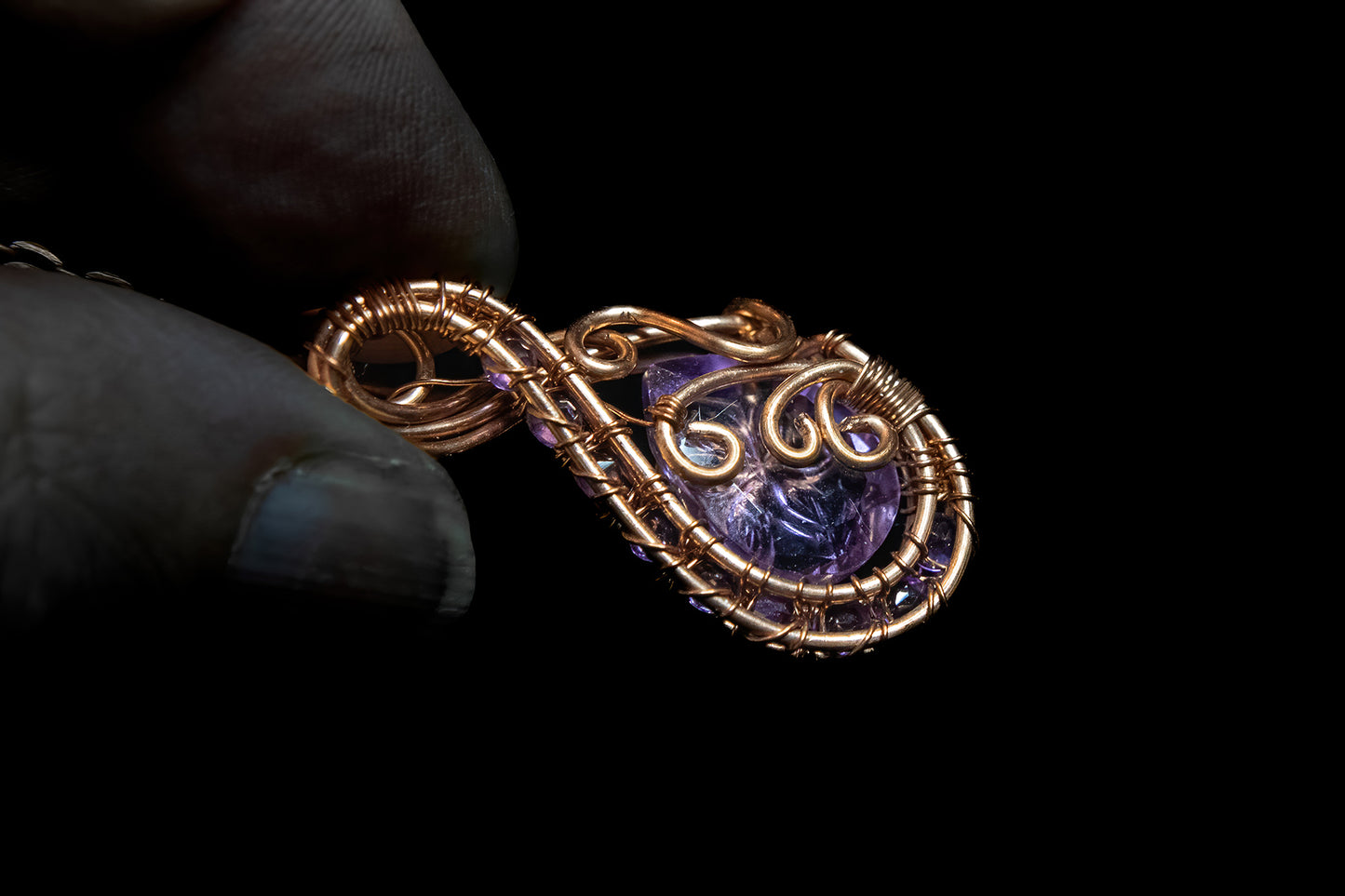 Beautiful Intaglio and Faceted Amethyst Swirled in Fine copper