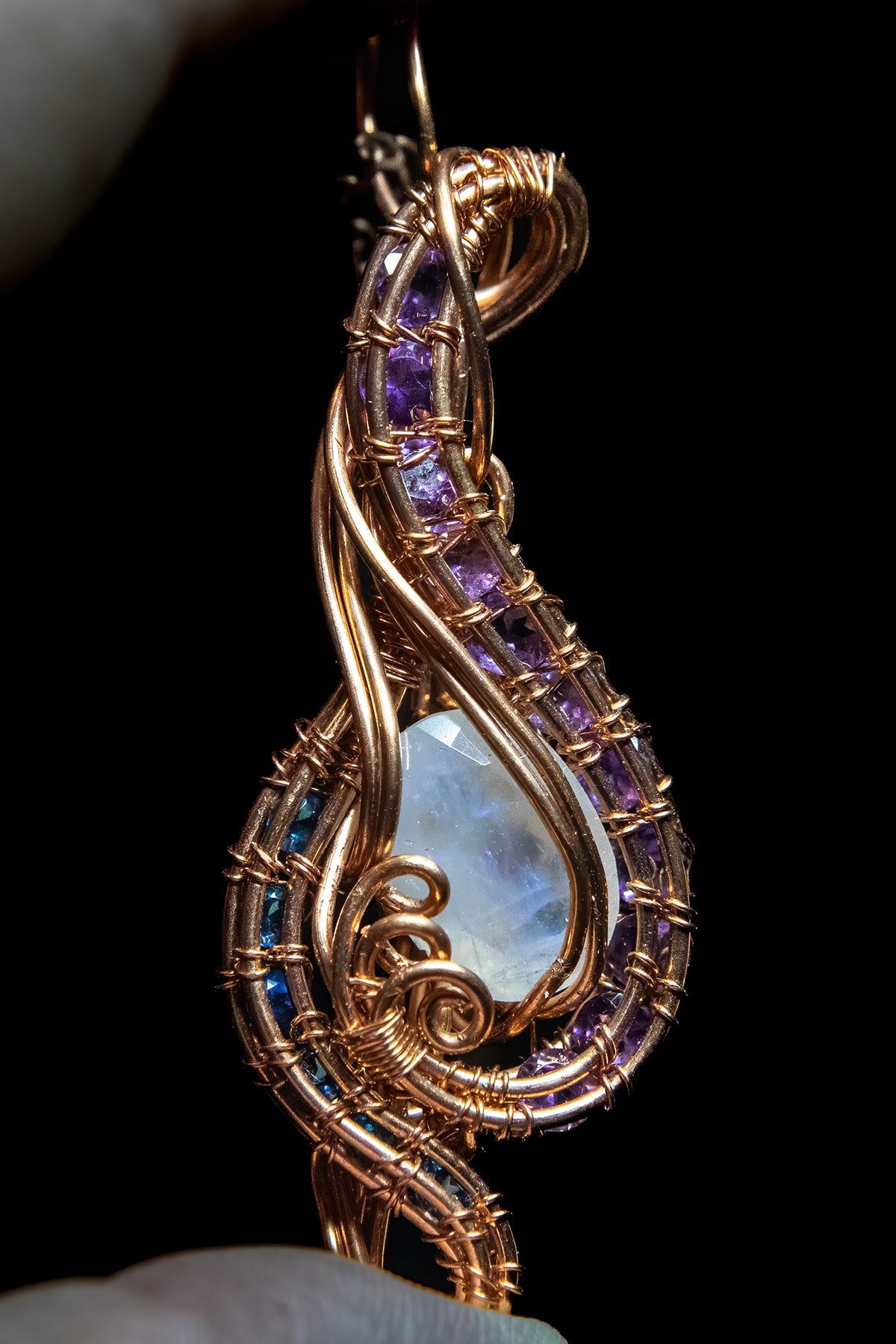 Blue Flash Faceted Moonstone with Apatite and Amethyst Facets in Fine Copper