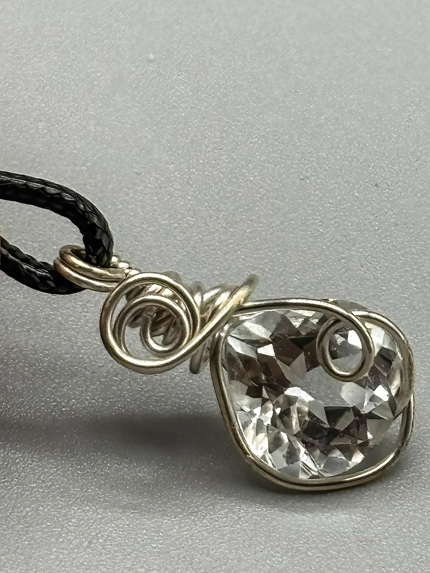 White Topaz Pear in .925 Silver