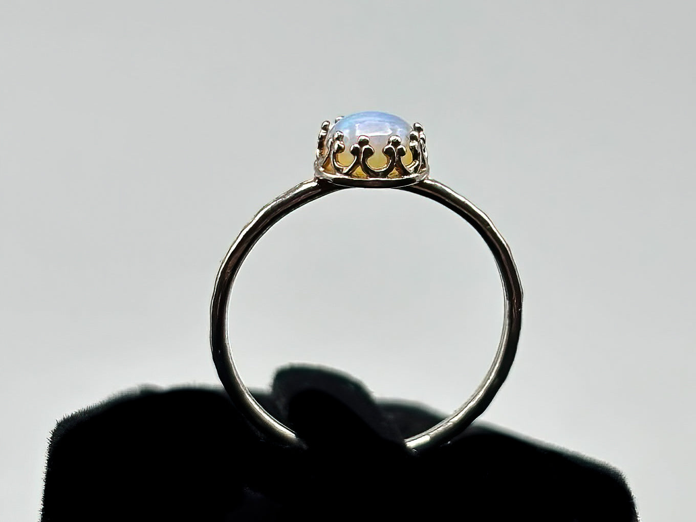 5mm Welo Opal set in Sterling Silver band, Size 8