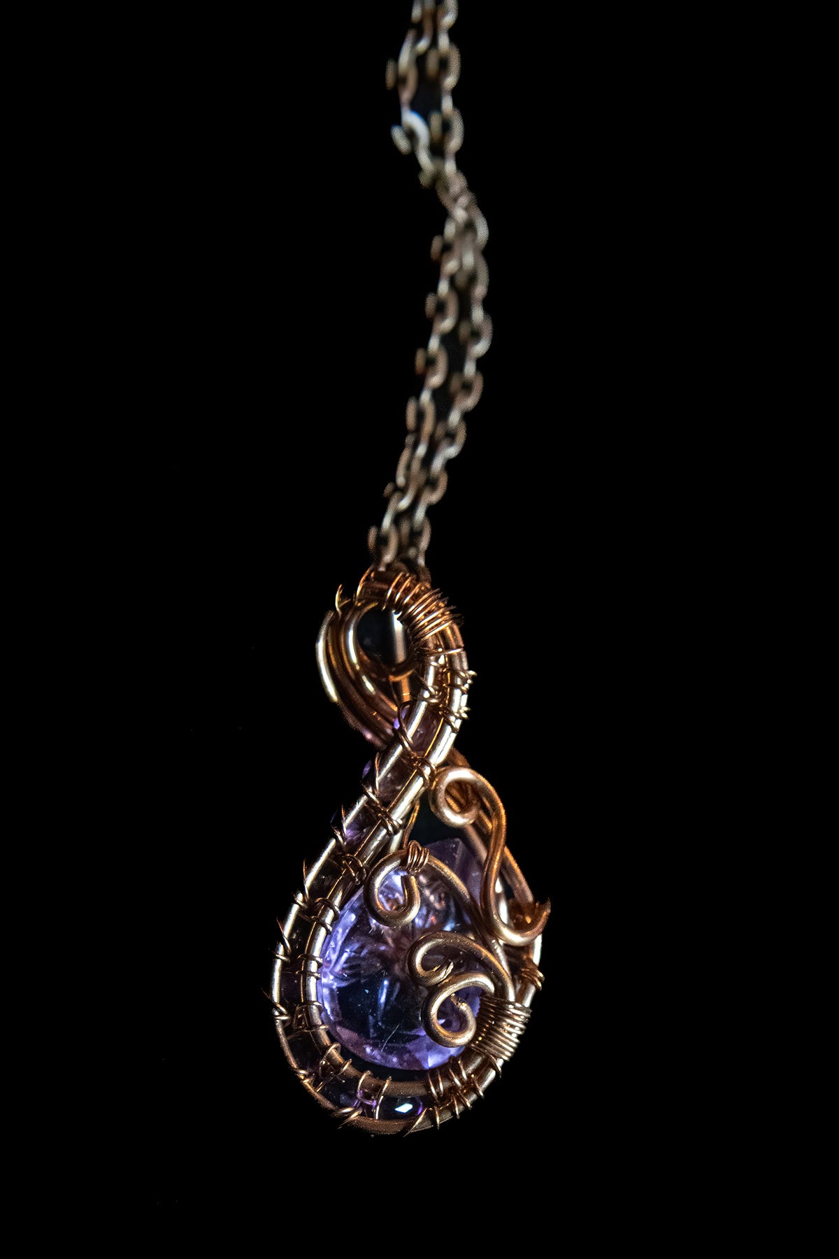 Beautiful Intaglio and Faceted Amethyst Swirled in Fine copper