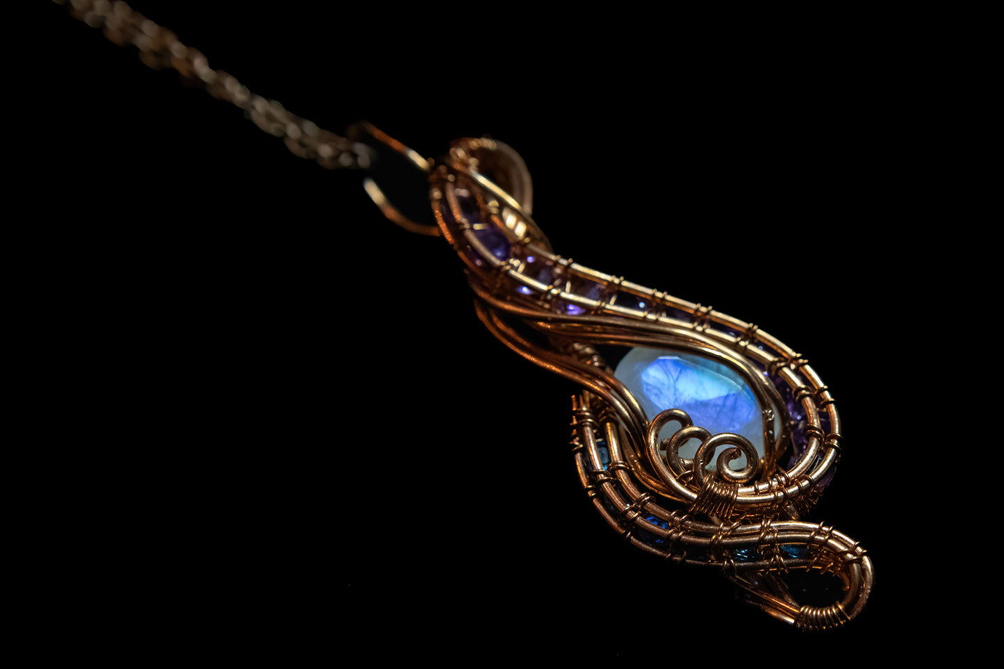 Blue Flash Faceted Moonstone with Apatite and Amethyst Facets in Fine Copper