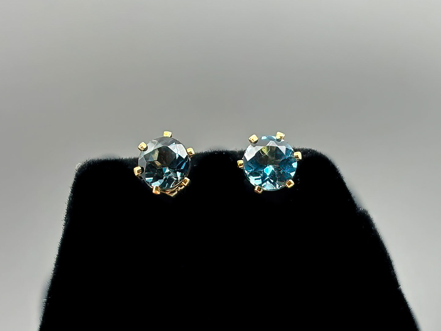 6mm Round London Blue Topaz set in 14K gold filled posts