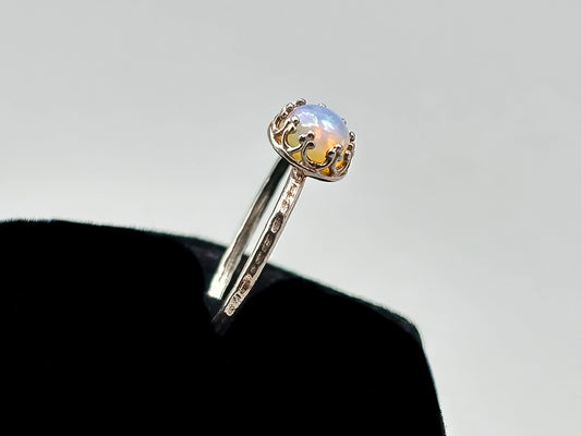 5mm Welo Opal set in Sterling Silver band, Size 8