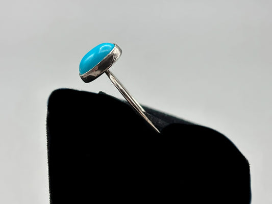 Petite Sleeping Beauty Turquoise Bezel set in Sterling silver band, Size 8