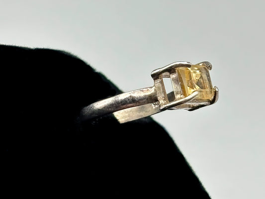 Faceted Yellow Labradorite in Sterling Silver, Size 4